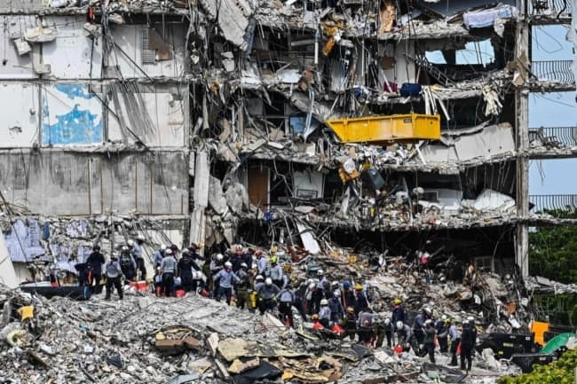 Pets trapped in rubble of Surfside building collapse still missing